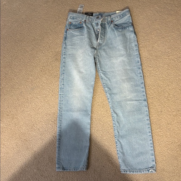NWT Levi’s 501 high rise Original Cropped size 28x26 color Ojai Luxor Light Wash - Picture 5 of 10